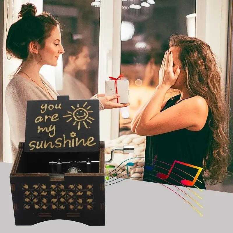 You Are My Sunshine Letter Pattern Music Box, 1 Count Hand Crank Wooden Vintage Laser Engraved Music Box, Gift for Birthday Anniversary Wedding